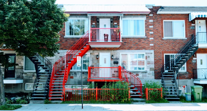 Elegant Duplex with Private Yard